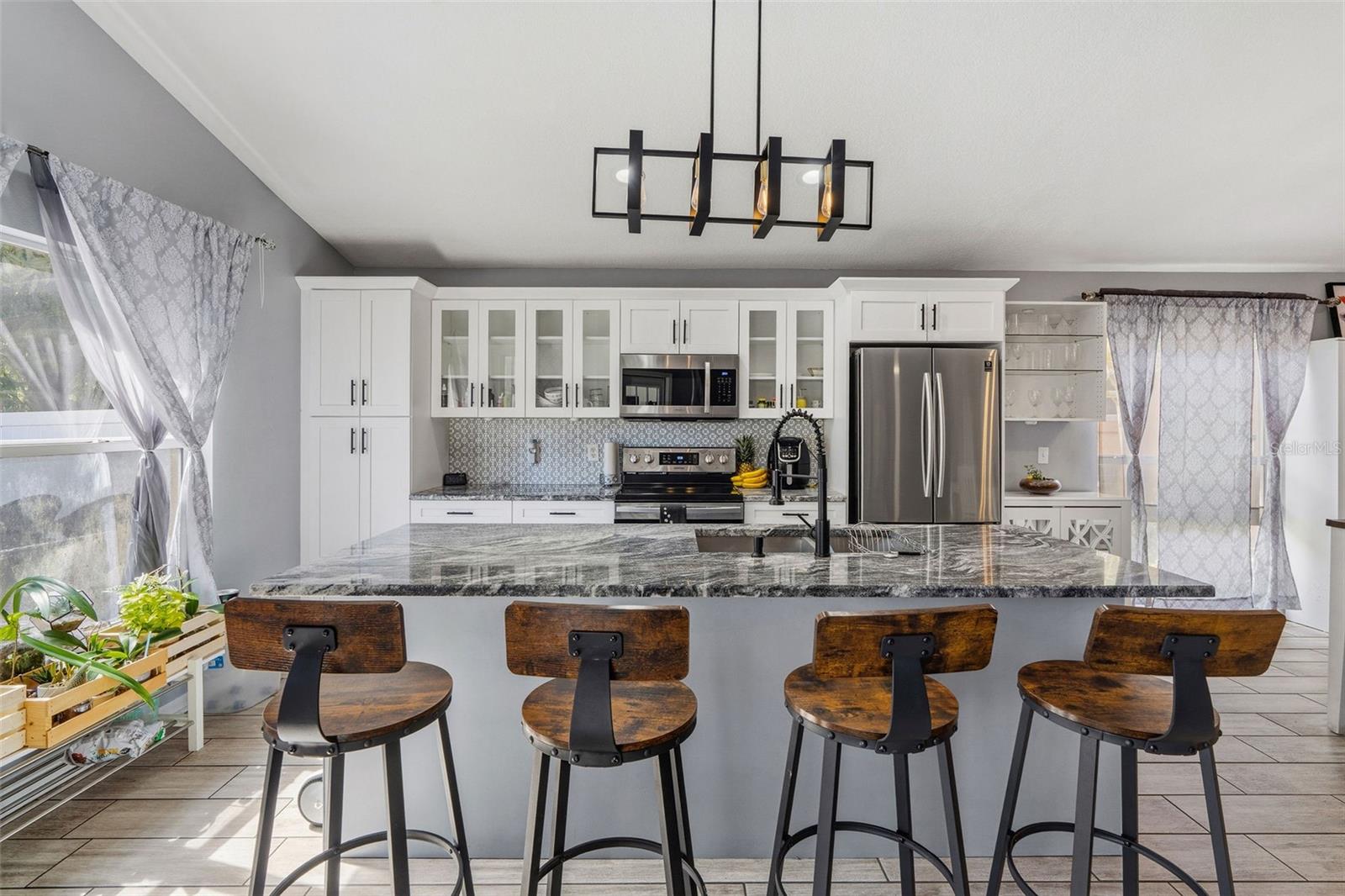 ARBOR RIDGE - Residential