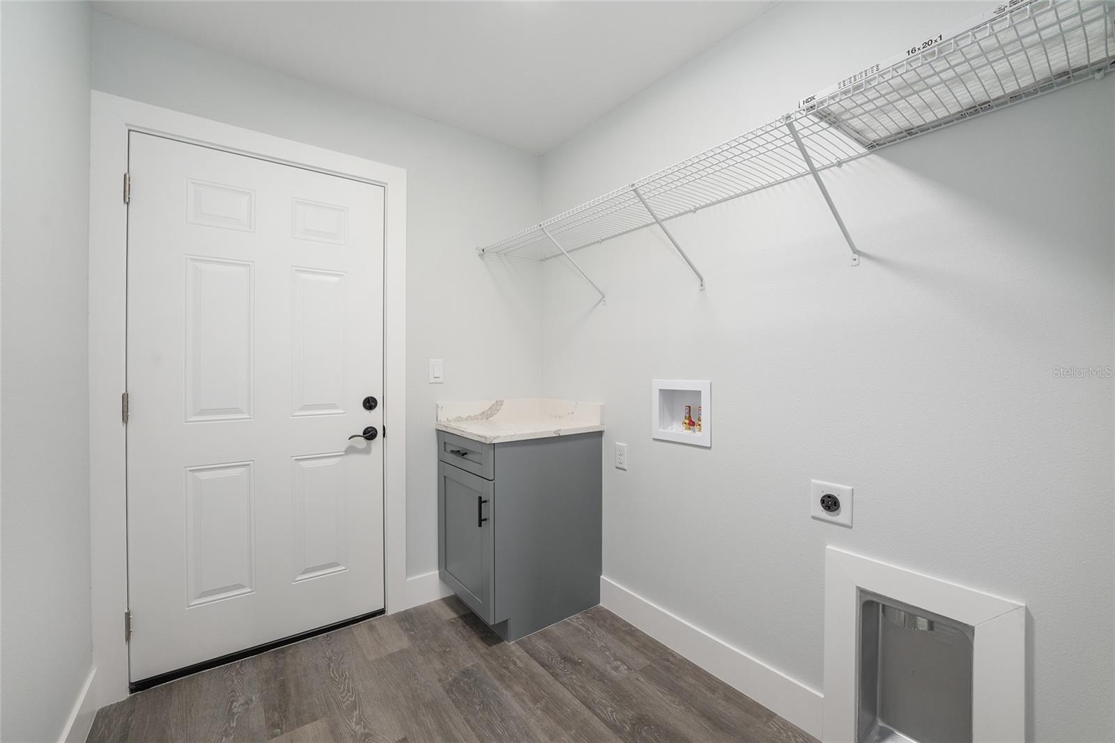 RAINBOW LAKES ESTATES SEC O - Residential