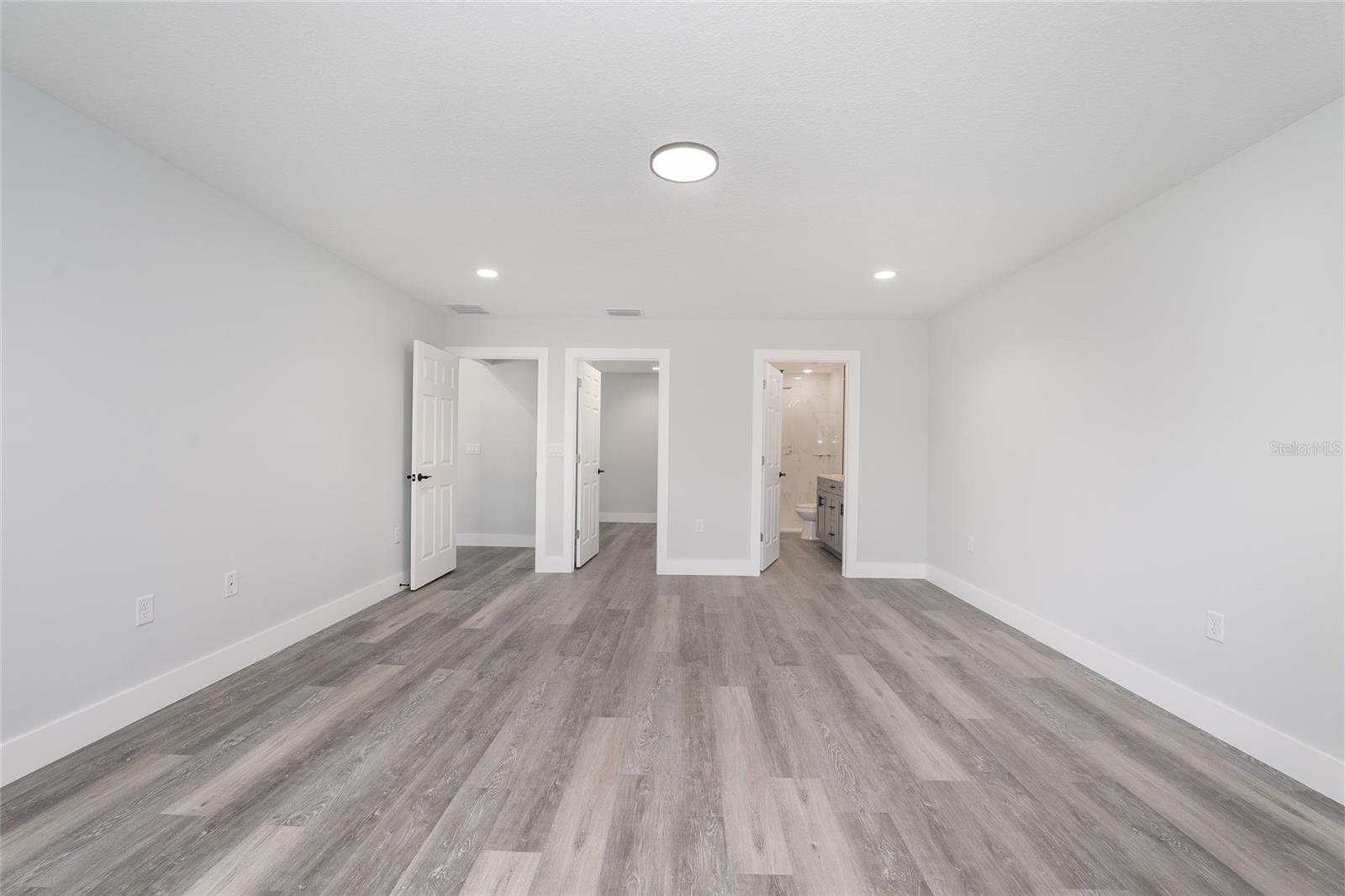 RAINBOW LAKES ESTATES SEC O - Residential