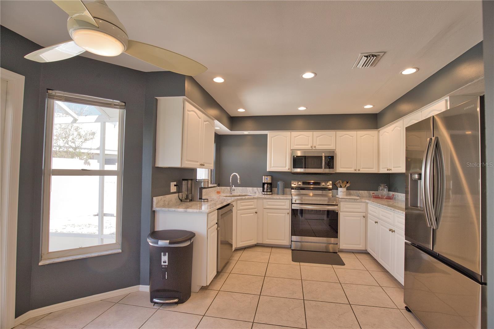 HARRINGTON LAKE - Residential