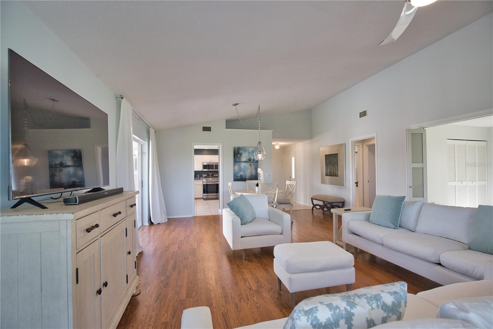 HARRINGTON LAKE - Residential