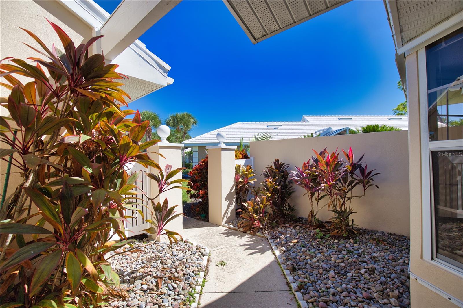 HARRINGTON LAKE - Residential