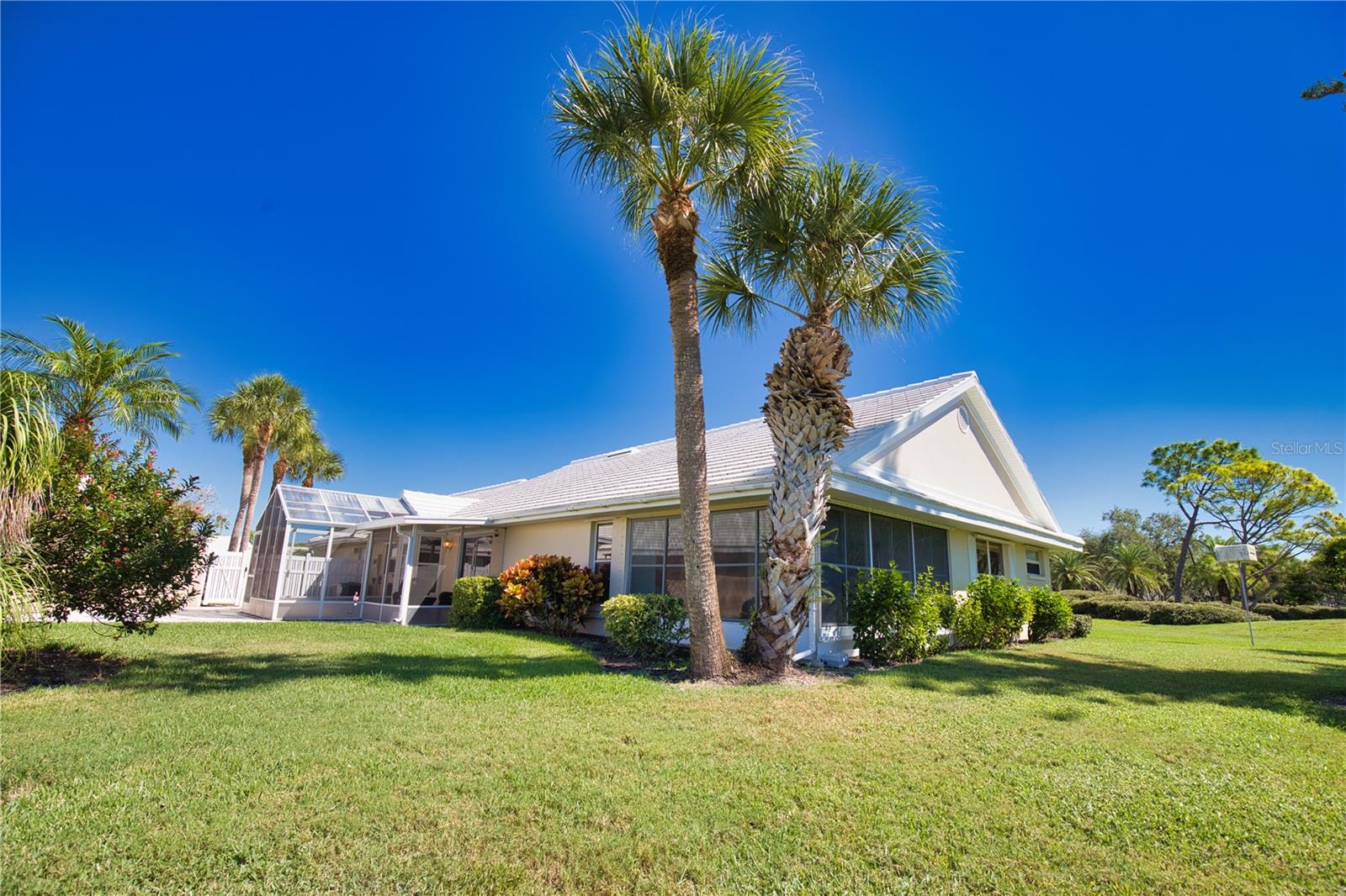 HARRINGTON LAKE - Residential