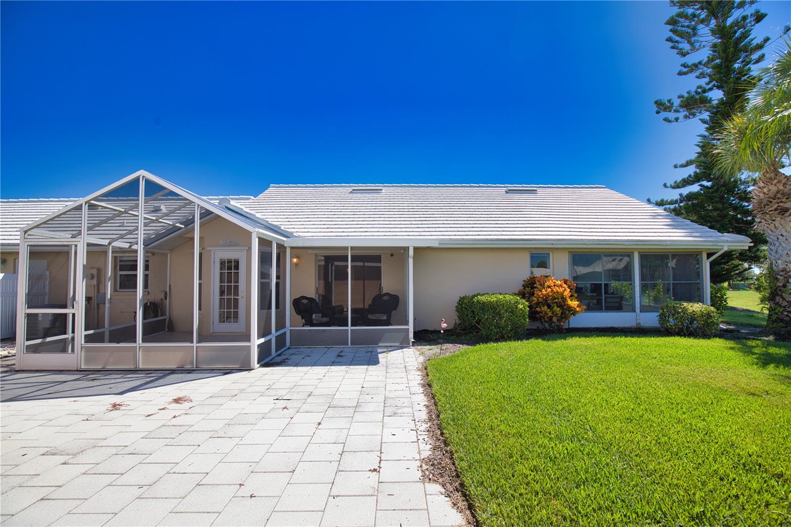 HARRINGTON LAKE - Residential