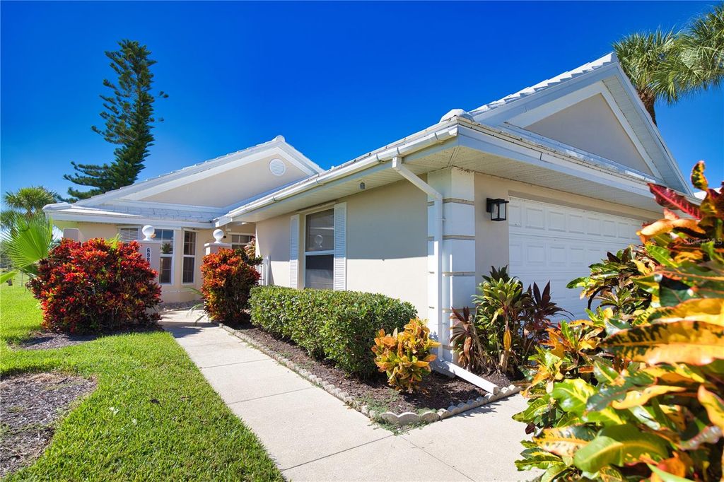 Photo of 698 Harrington Lake Drive S #9, Venice, FL 34293 (MLS # N6141001)