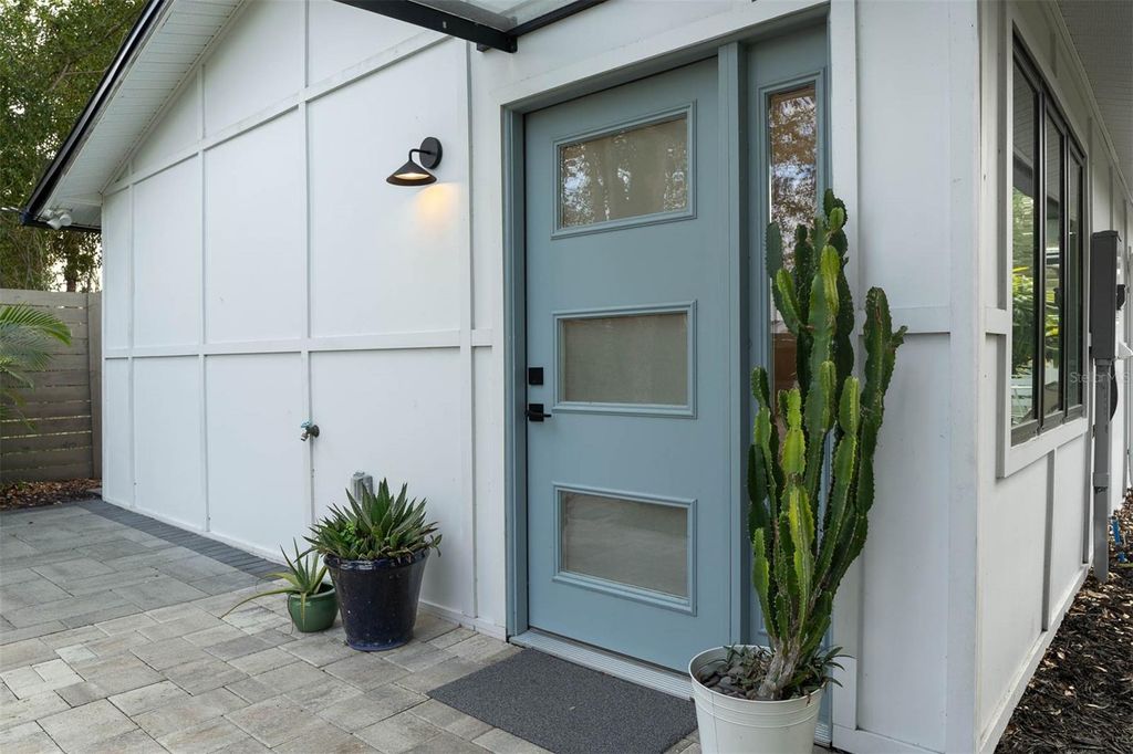 Photo of 228 E Harding #b Street, Orlando, FL 32806 (MLS # O6397761)