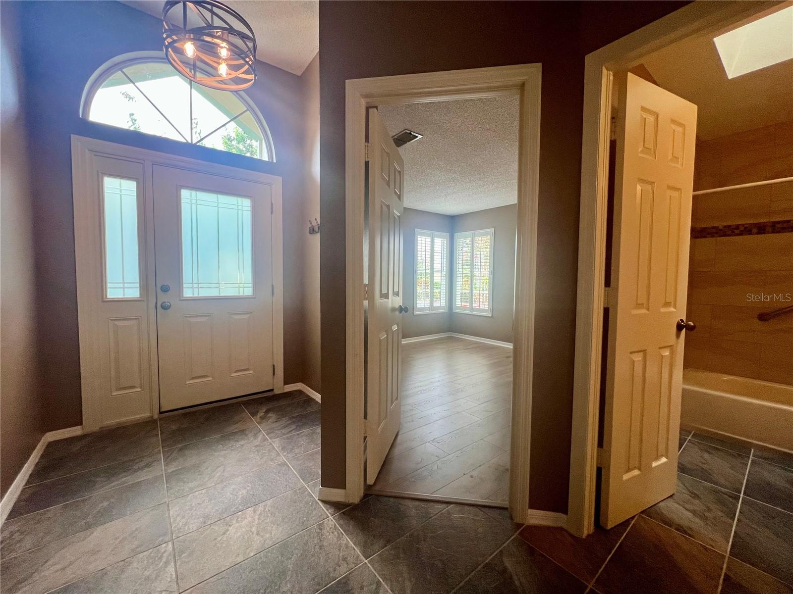 1308 ROXBURY DRIVE