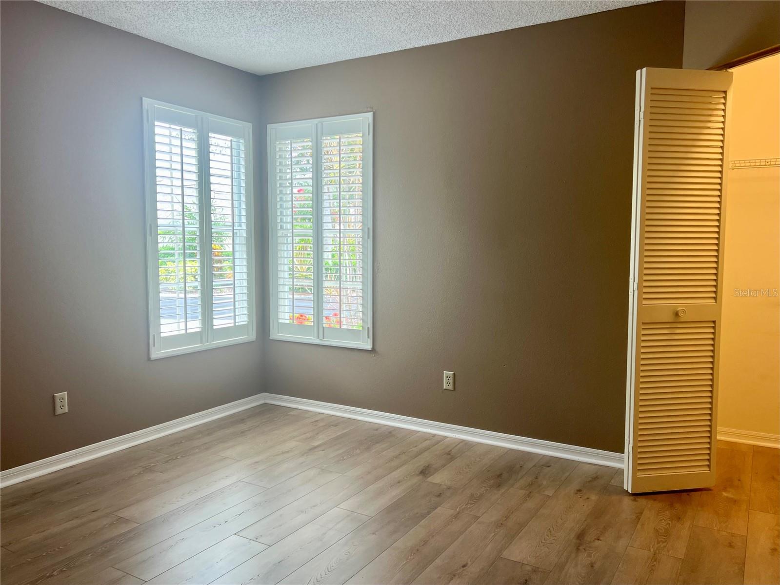 1308 ROXBURY DRIVE