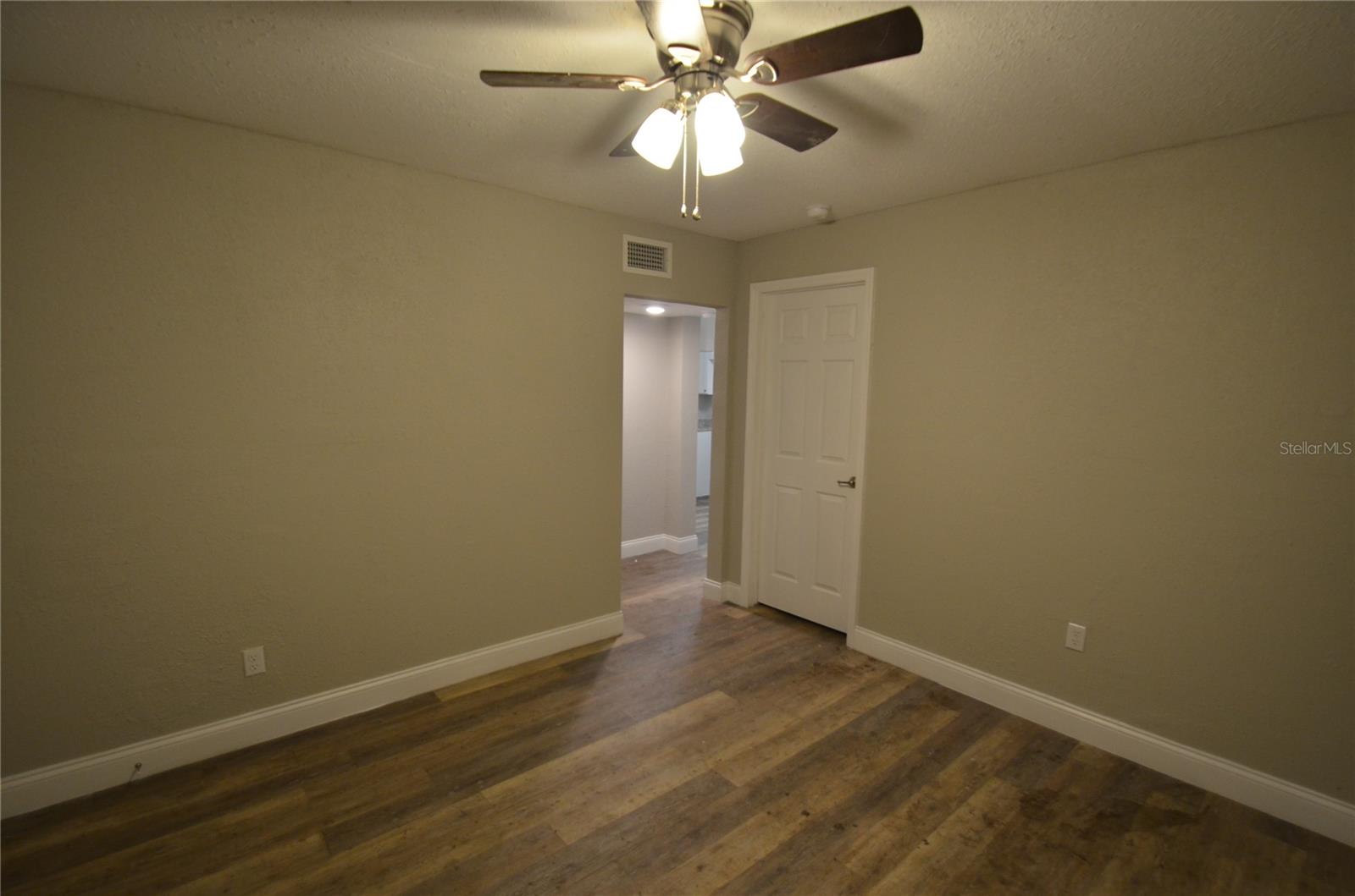 1238 CONLEY STREET
