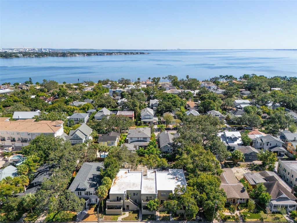 Photo of 1906 W Dekle Avenue #H, Tampa, FL 33606 (MLS # TB8438582)