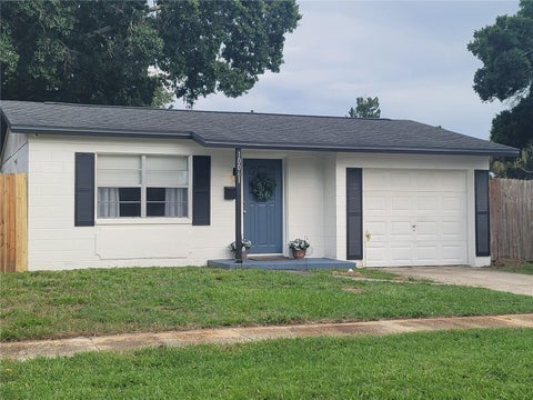 Photo of 10061 61st Way N, Pinellas Park, FL 33782 (MLS # TB8516442)