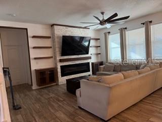 EAGLE BAY PH 4 - Residential