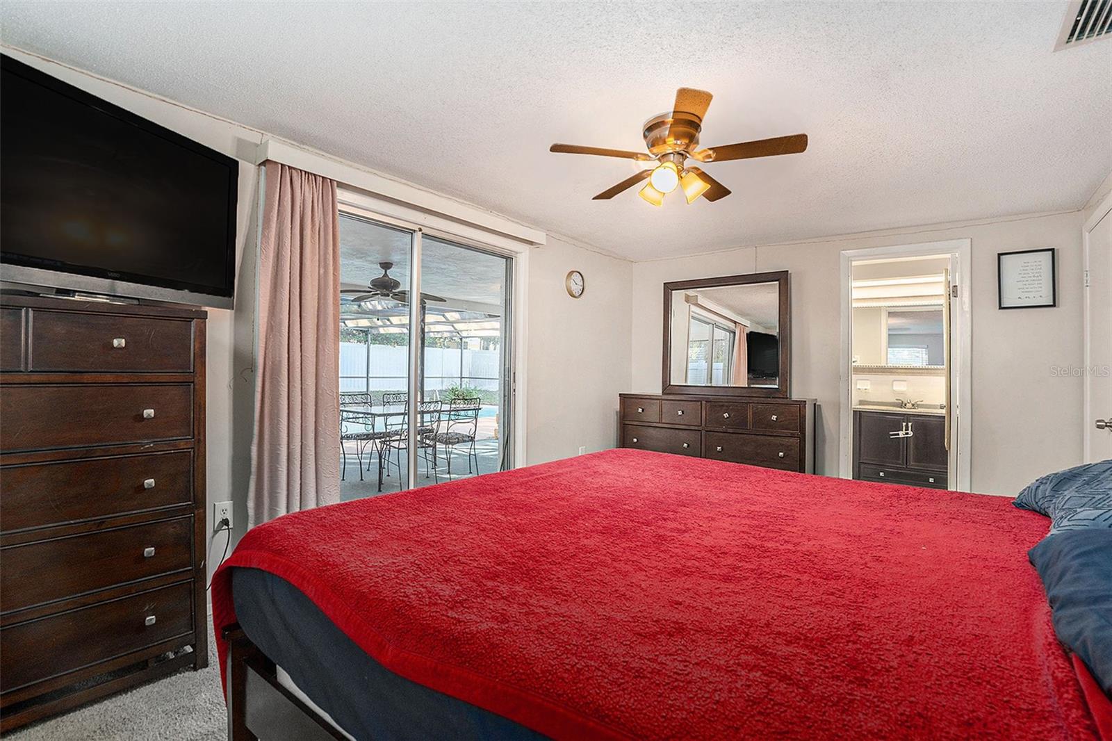 HOLIDAY HILL - Residential