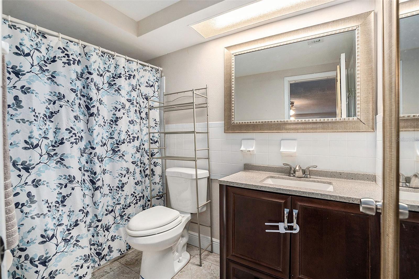 HOLIDAY HILL - Residential