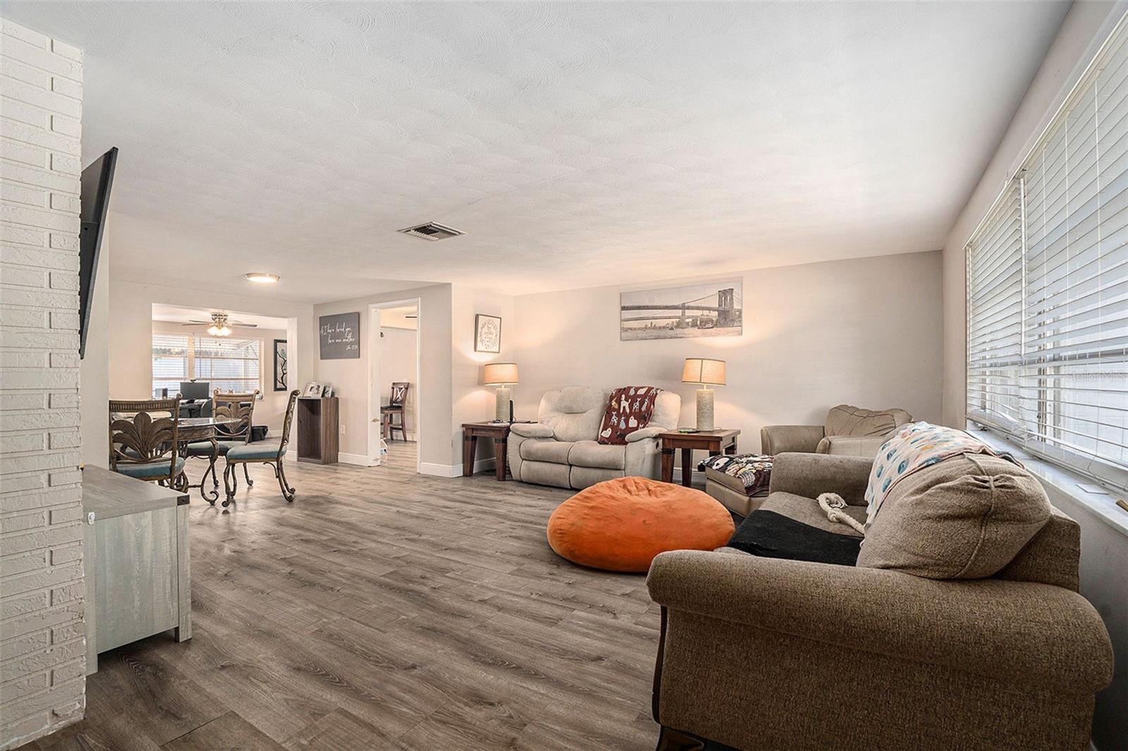 HOLIDAY HILL - Residential