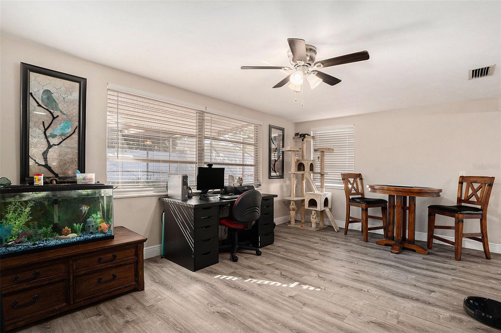 HOLIDAY HILL - Residential