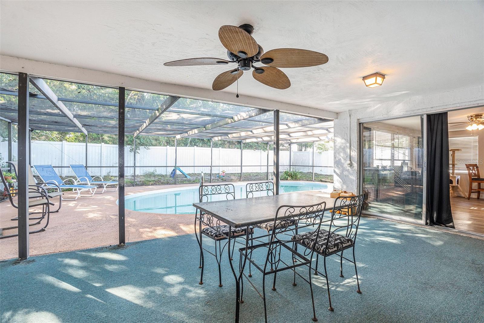 HOLIDAY HILL - Residential