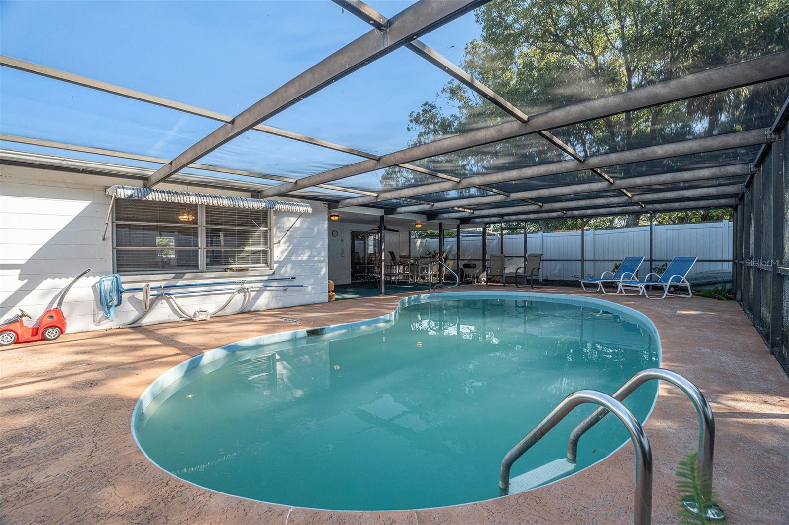 HOLIDAY HILL - Residential