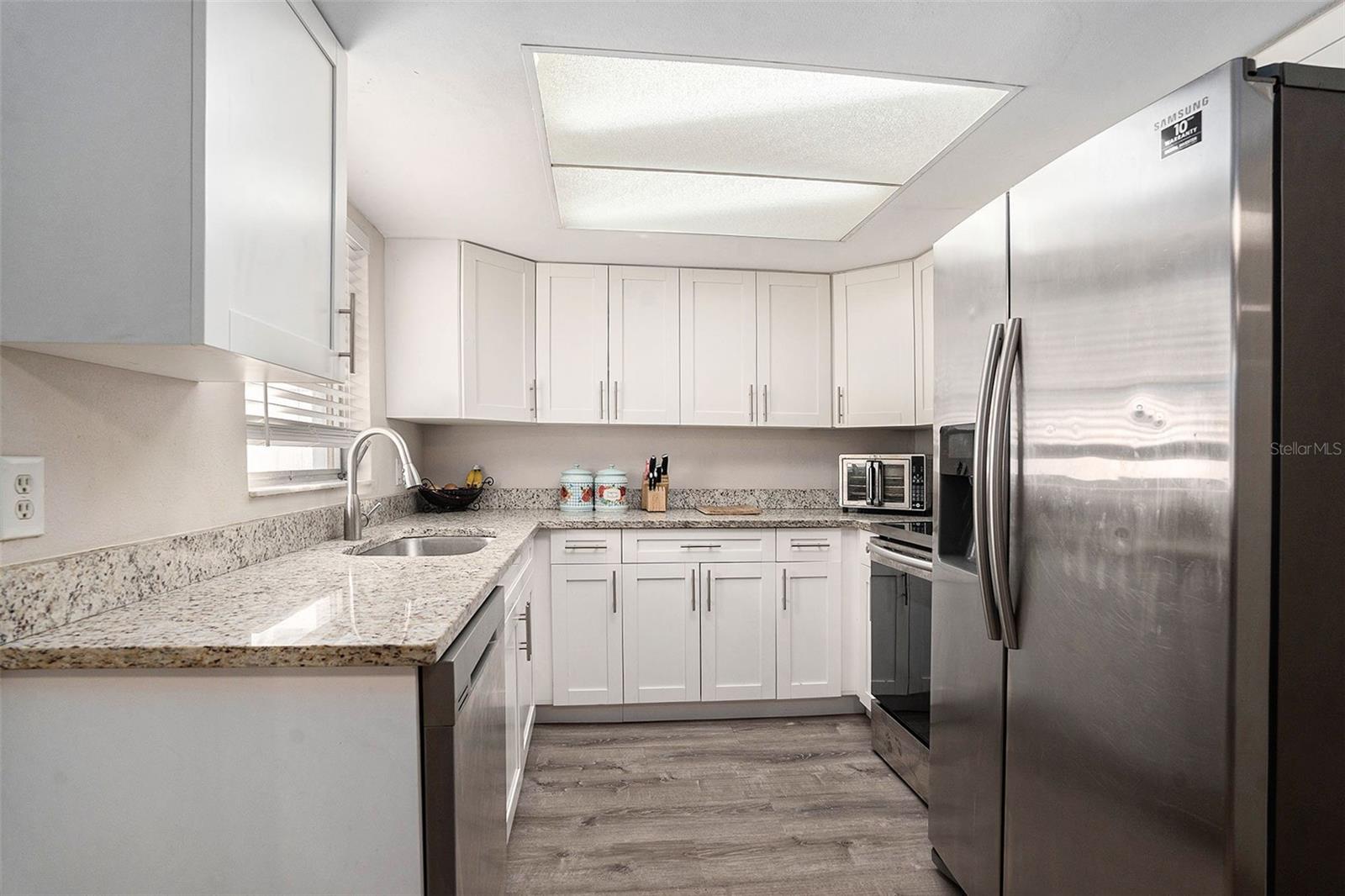 HOLIDAY HILL - Residential