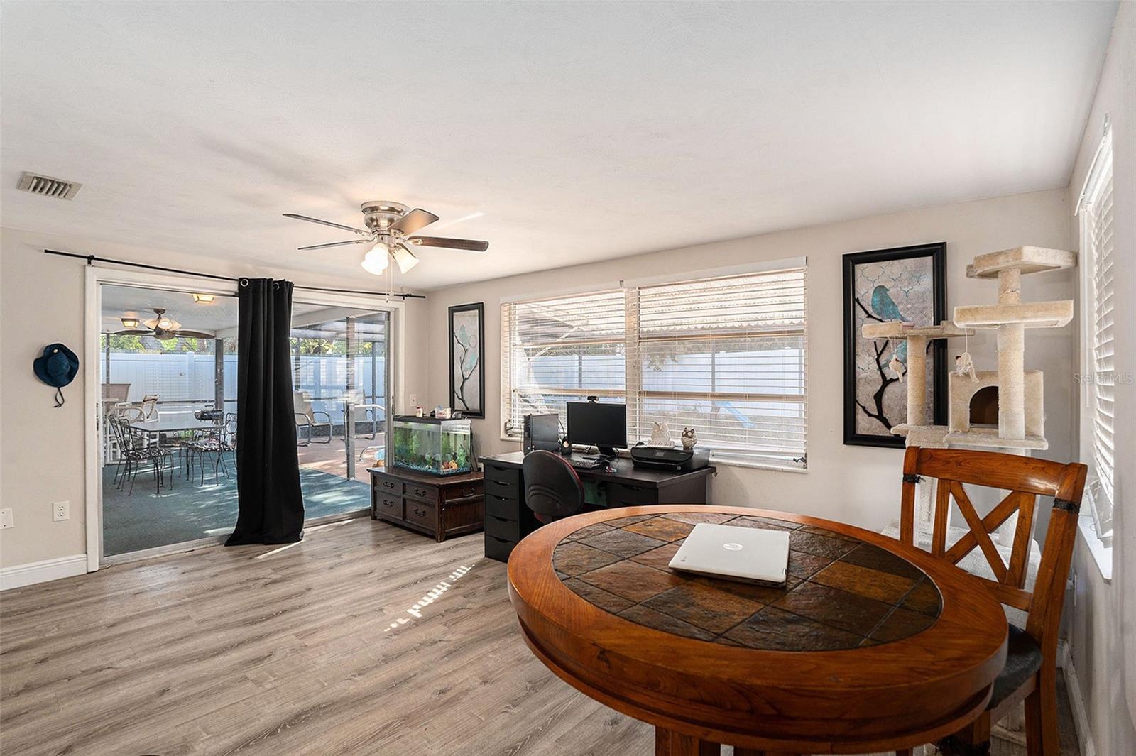 HOLIDAY HILL - Residential