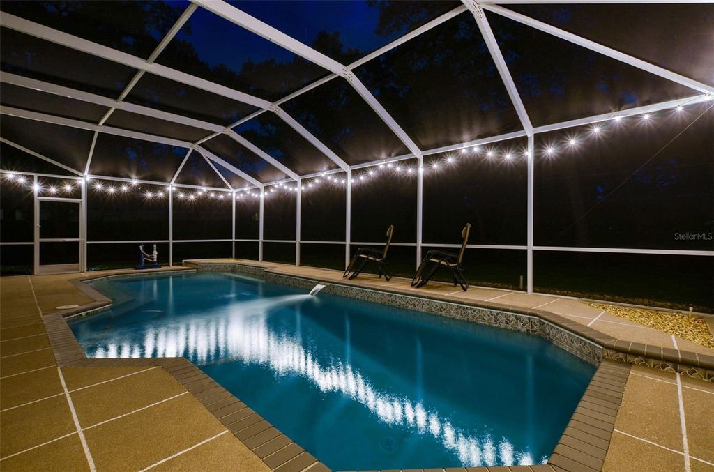 Photo of 5902 Audubon Manor Blvd, Lithia, FL 33547 (MLS # TB8376784)