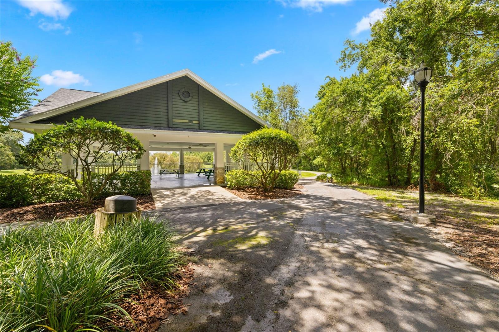 FISH HAWK TRAILS UN 1 & 2 - Residential
