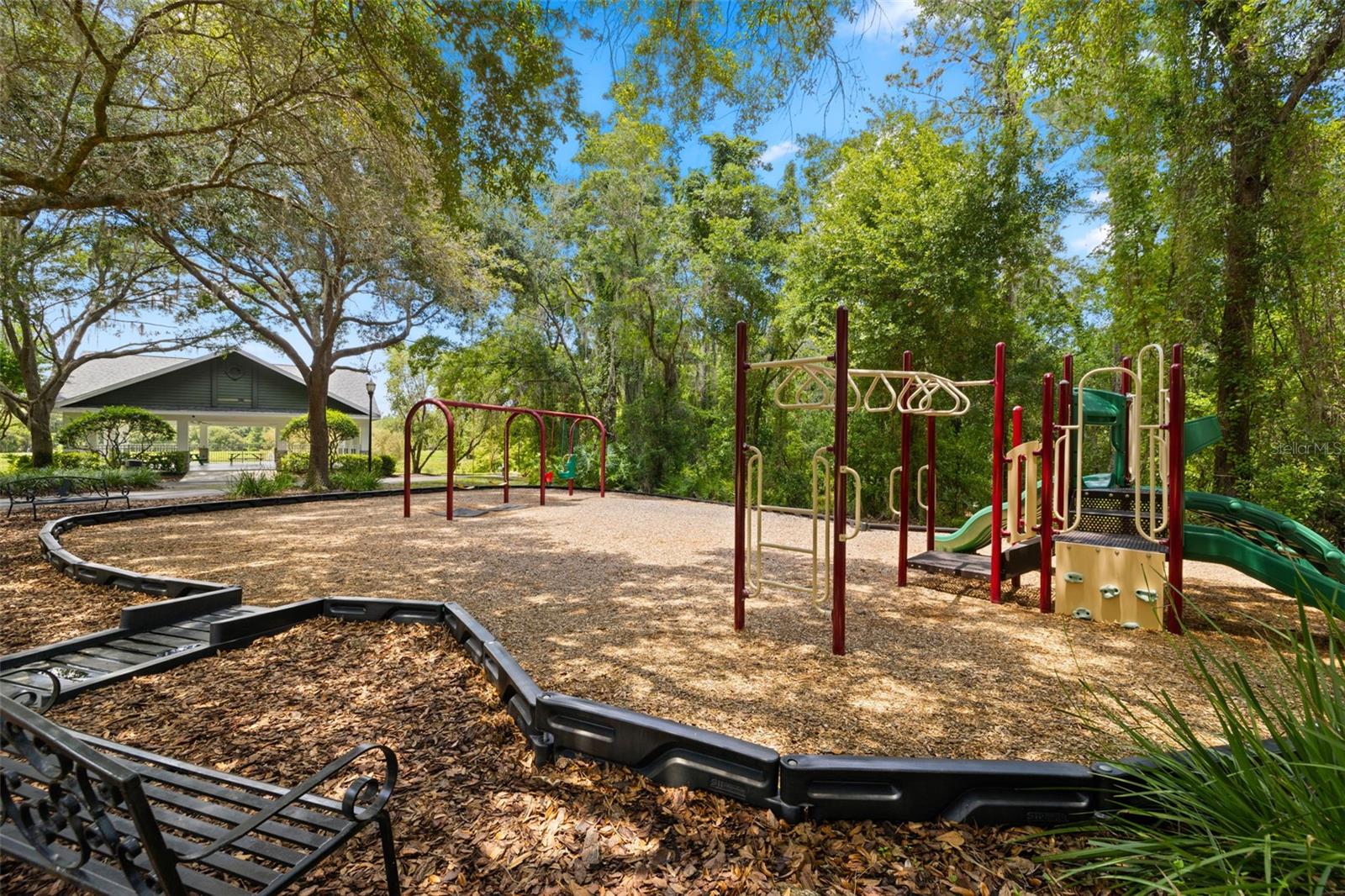 FISH HAWK TRAILS UN 1 & 2 - Residential
