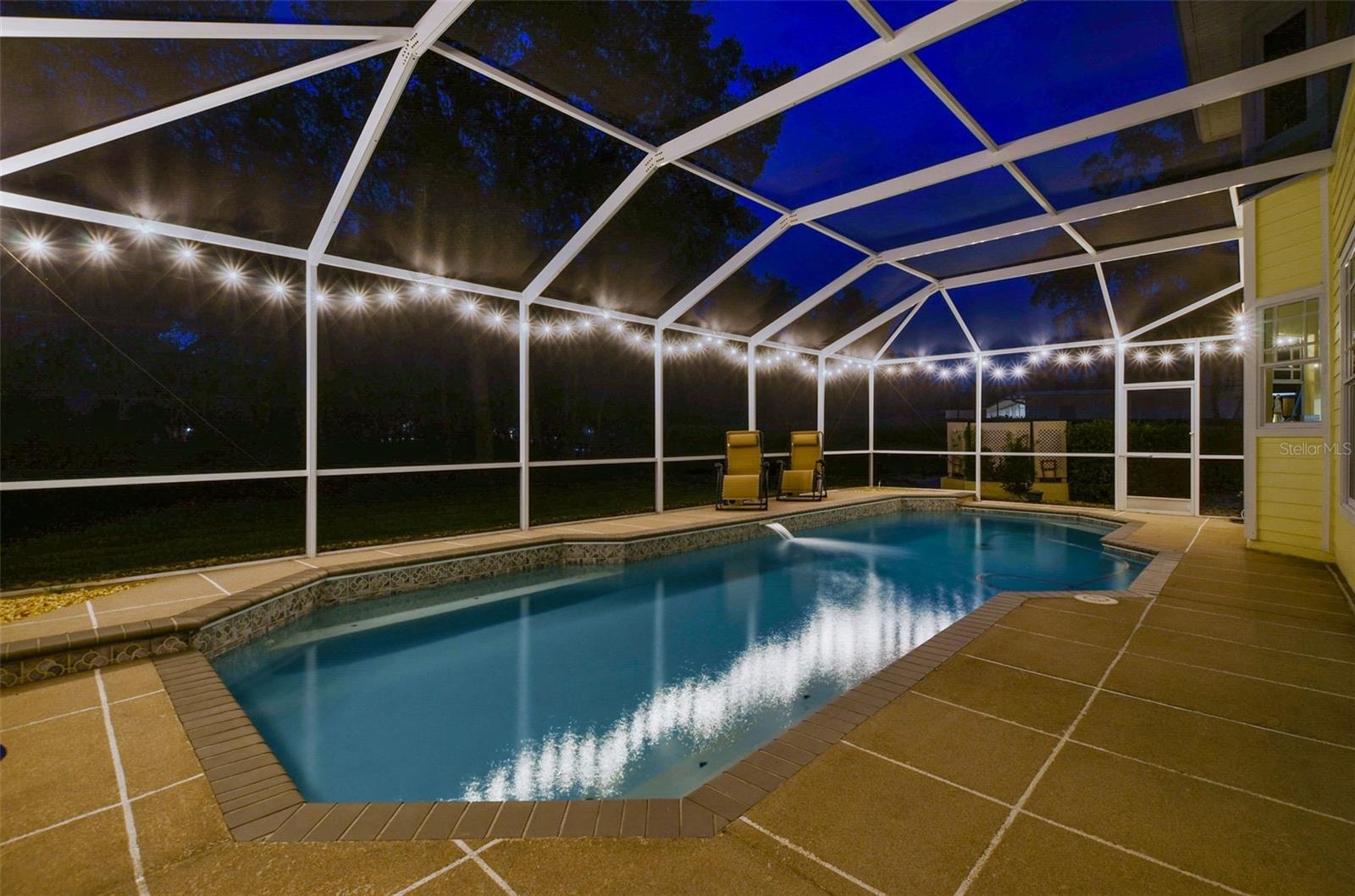 FISH HAWK TRAILS UN 1 & 2 - Residential