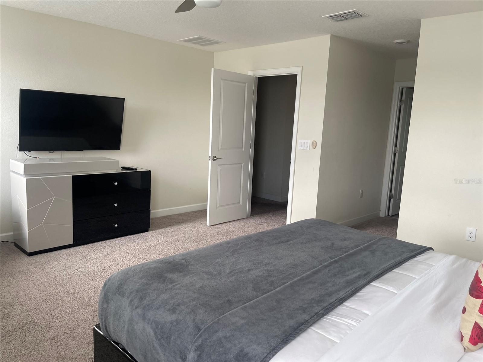 STONEYBROOK SOUTH PH I-1 & J-1 - Residential Lease