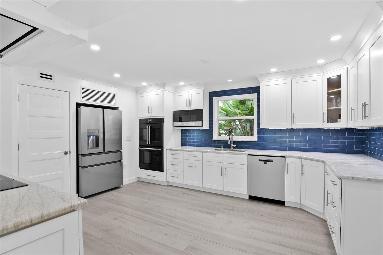 LONGBOAT SHORES REV - Residential