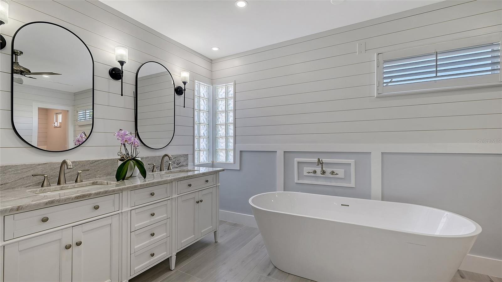 LONGBOAT SHORES REV - Residential