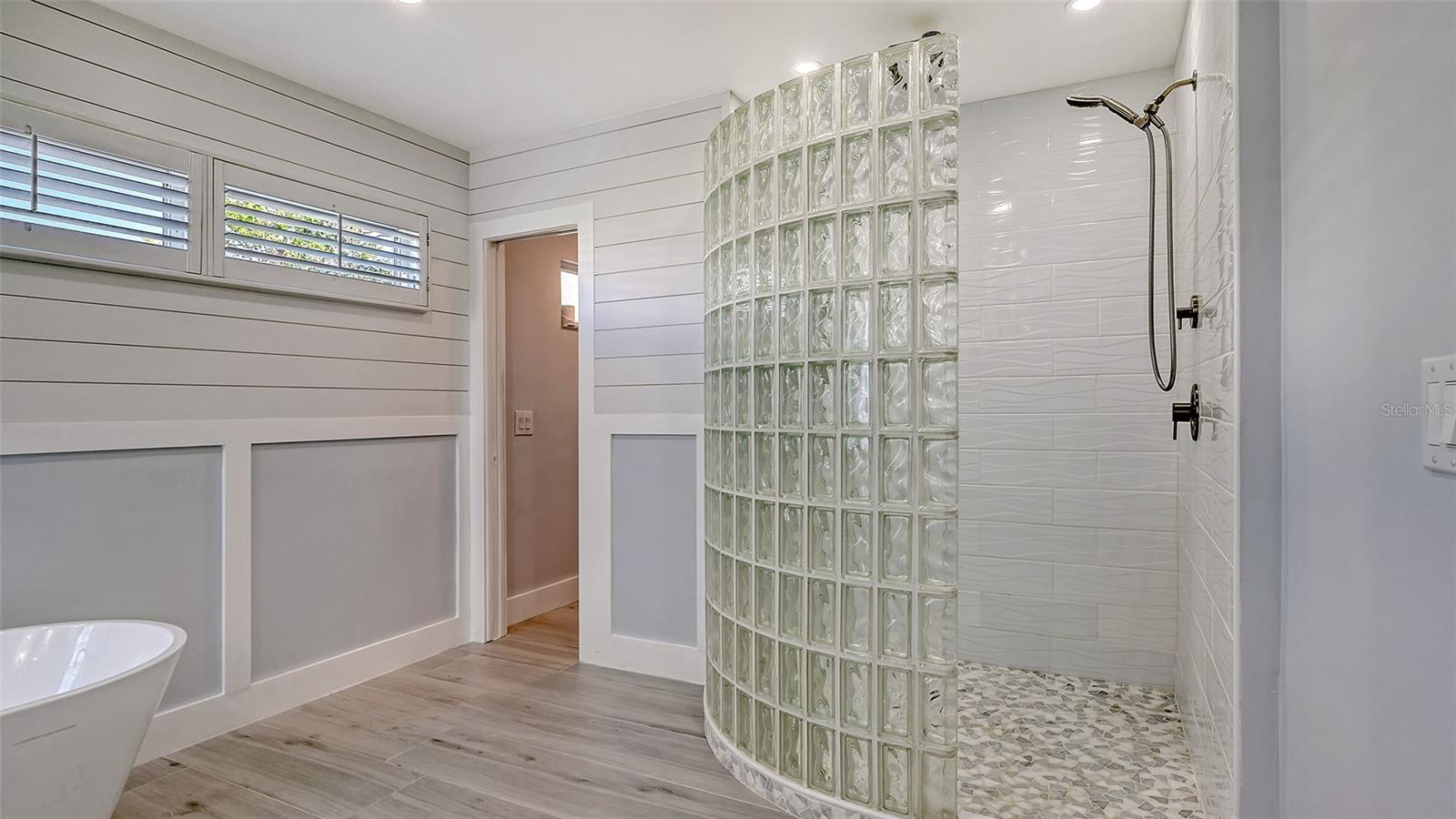 LONGBOAT SHORES REV - Residential