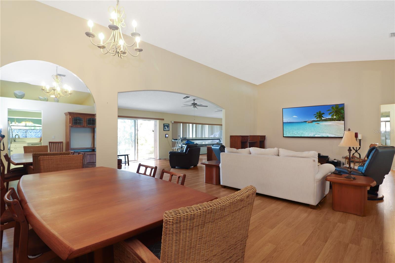 ROYAL HIGHLANDS PH 01B - Residential Lease