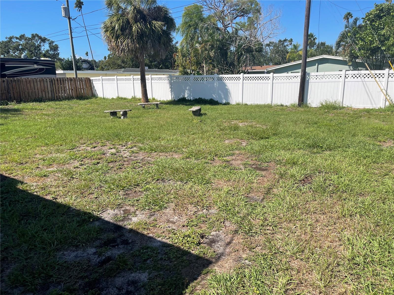 DUNEDIN ISLES 1 - Residential Lease