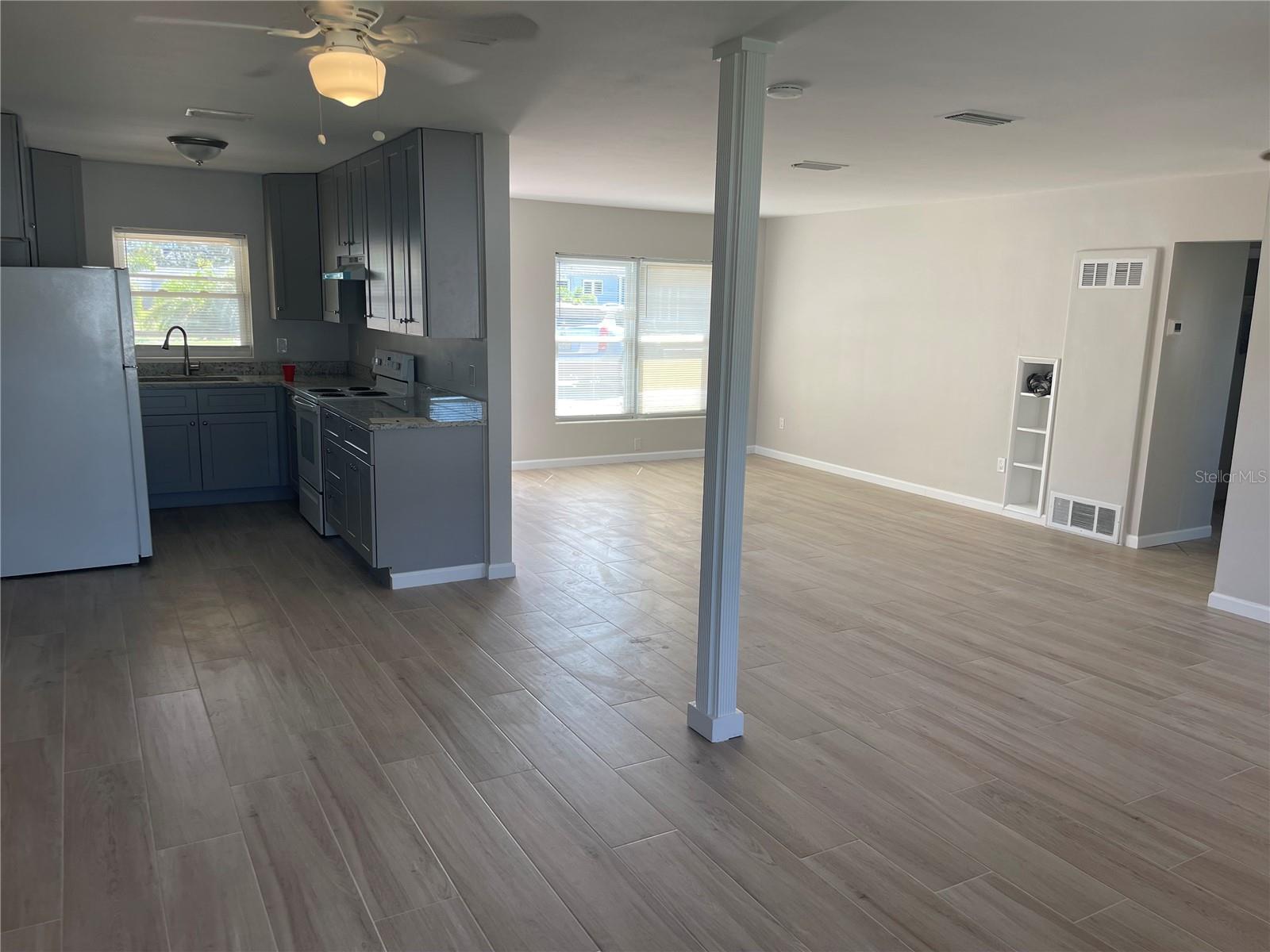 DUNEDIN ISLES 1 - Residential Lease