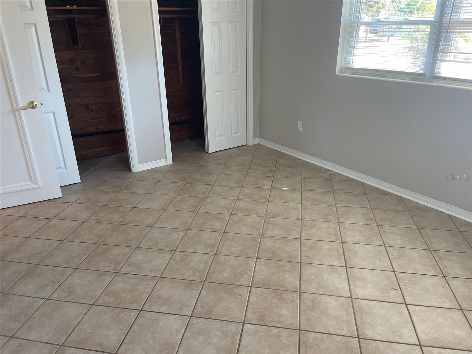 DUNEDIN ISLES 1 - Residential Lease