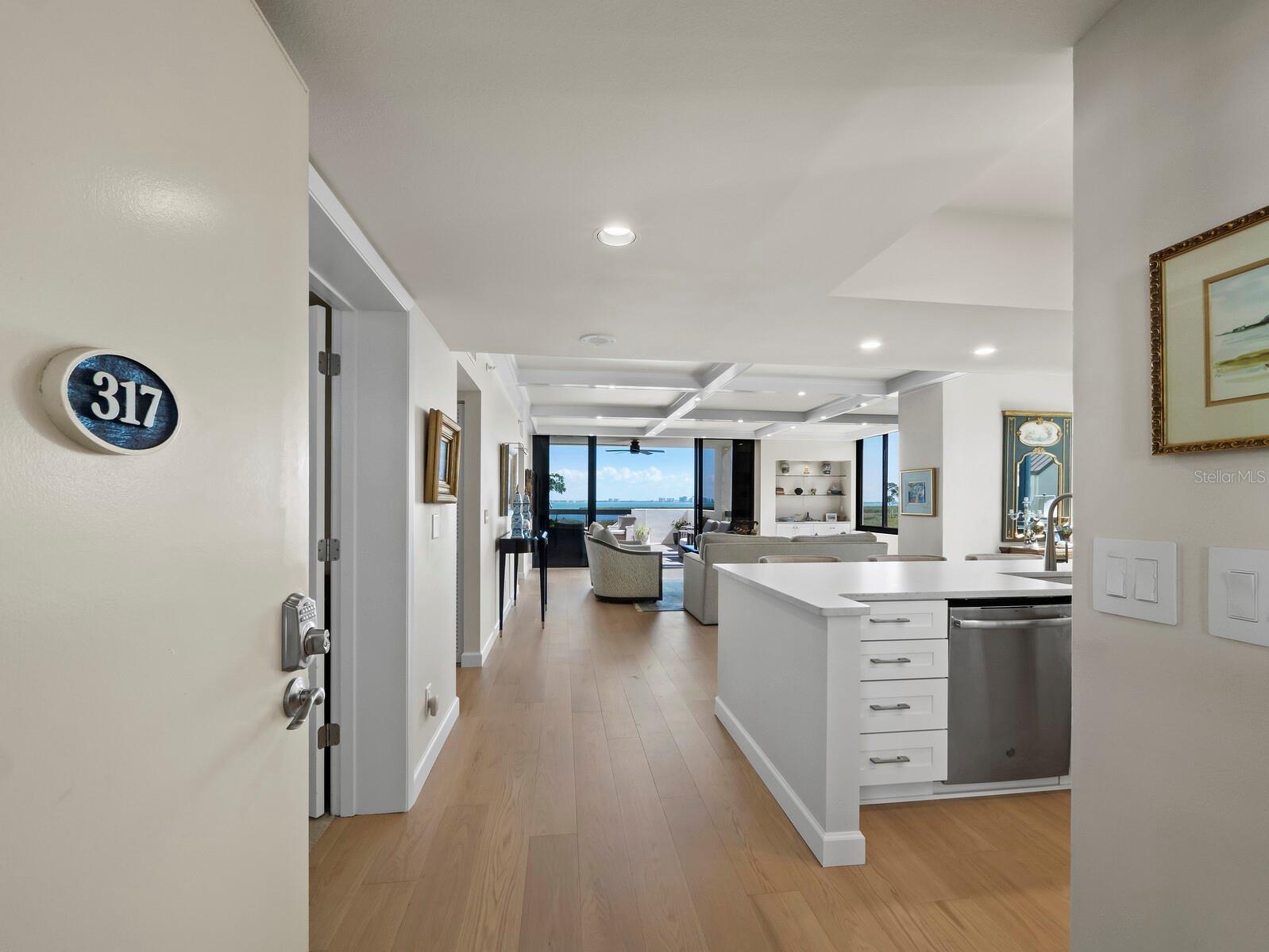 2016 HARBOURSIDE DRIVE 317