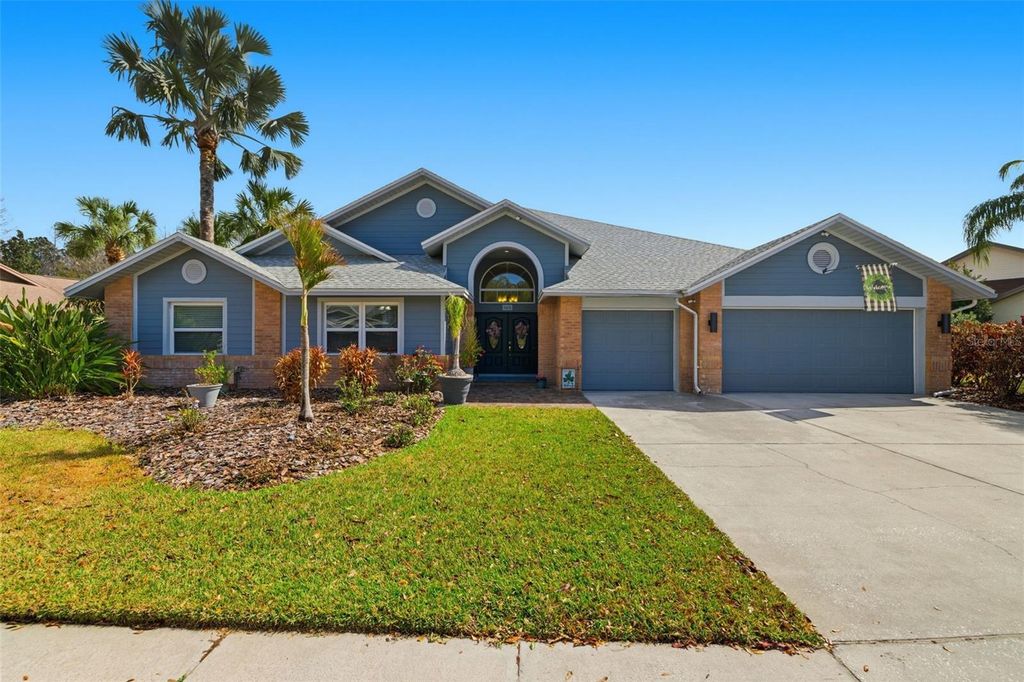 Photo of 6416 Thoroughbred Loop, Odessa, FL 33556 (MLS # TB8460690)