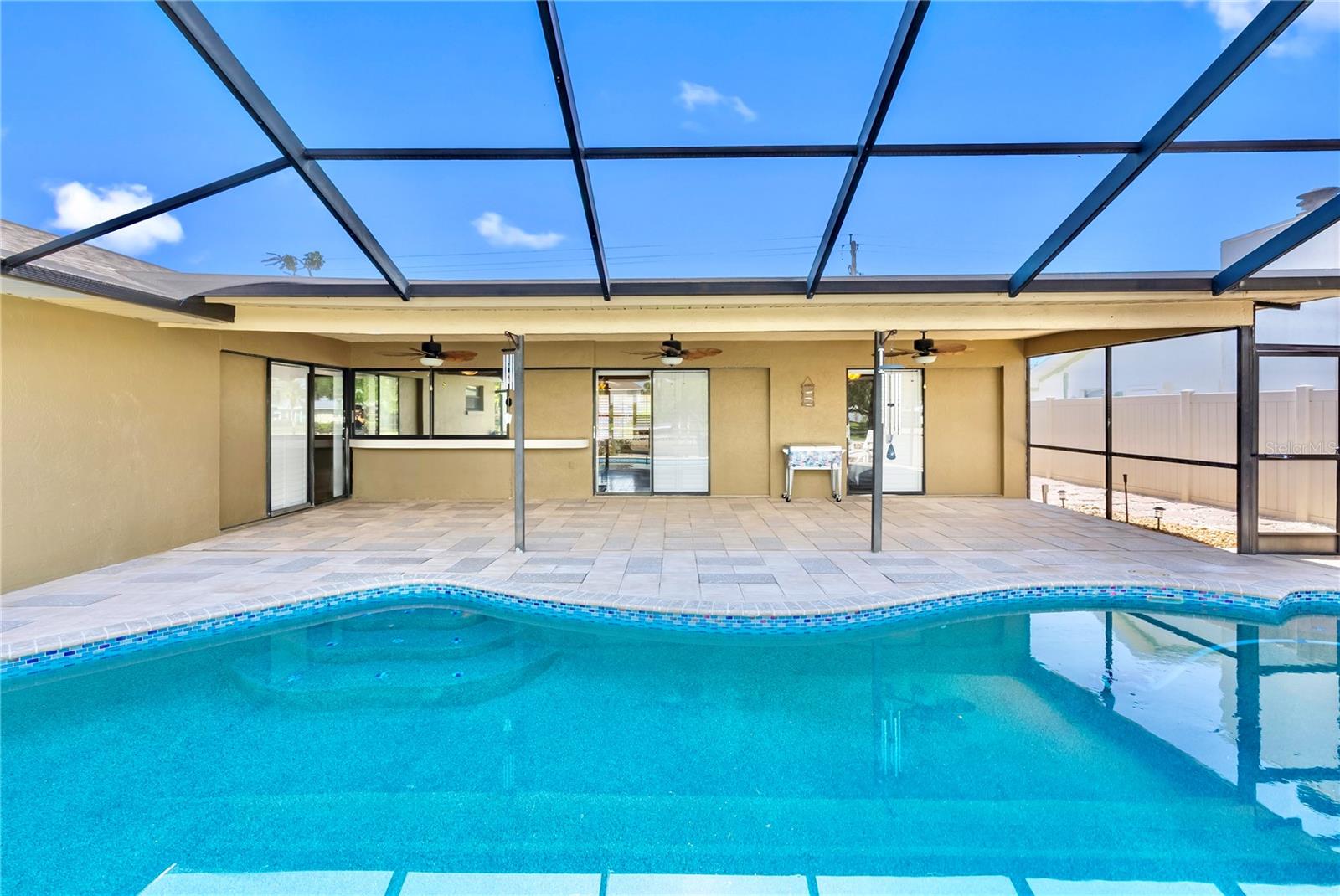 A RESUB OF PT OF APOLLO BEAC - Residential