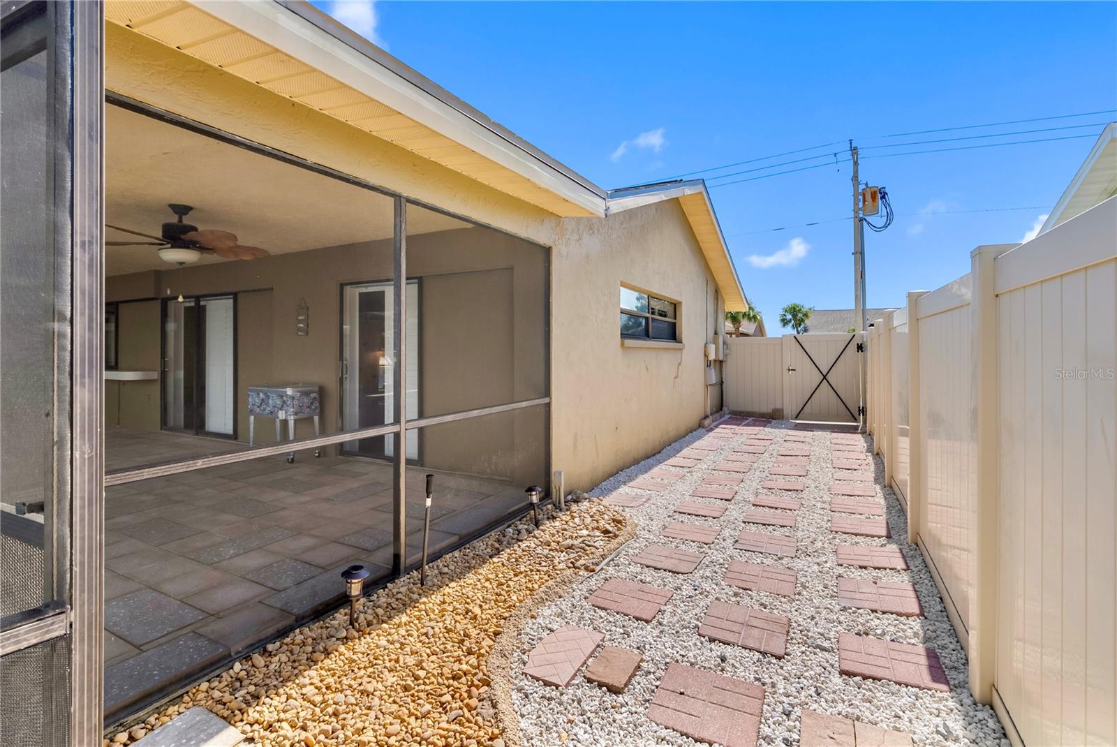 A RESUB OF PT OF APOLLO BEAC - Residential