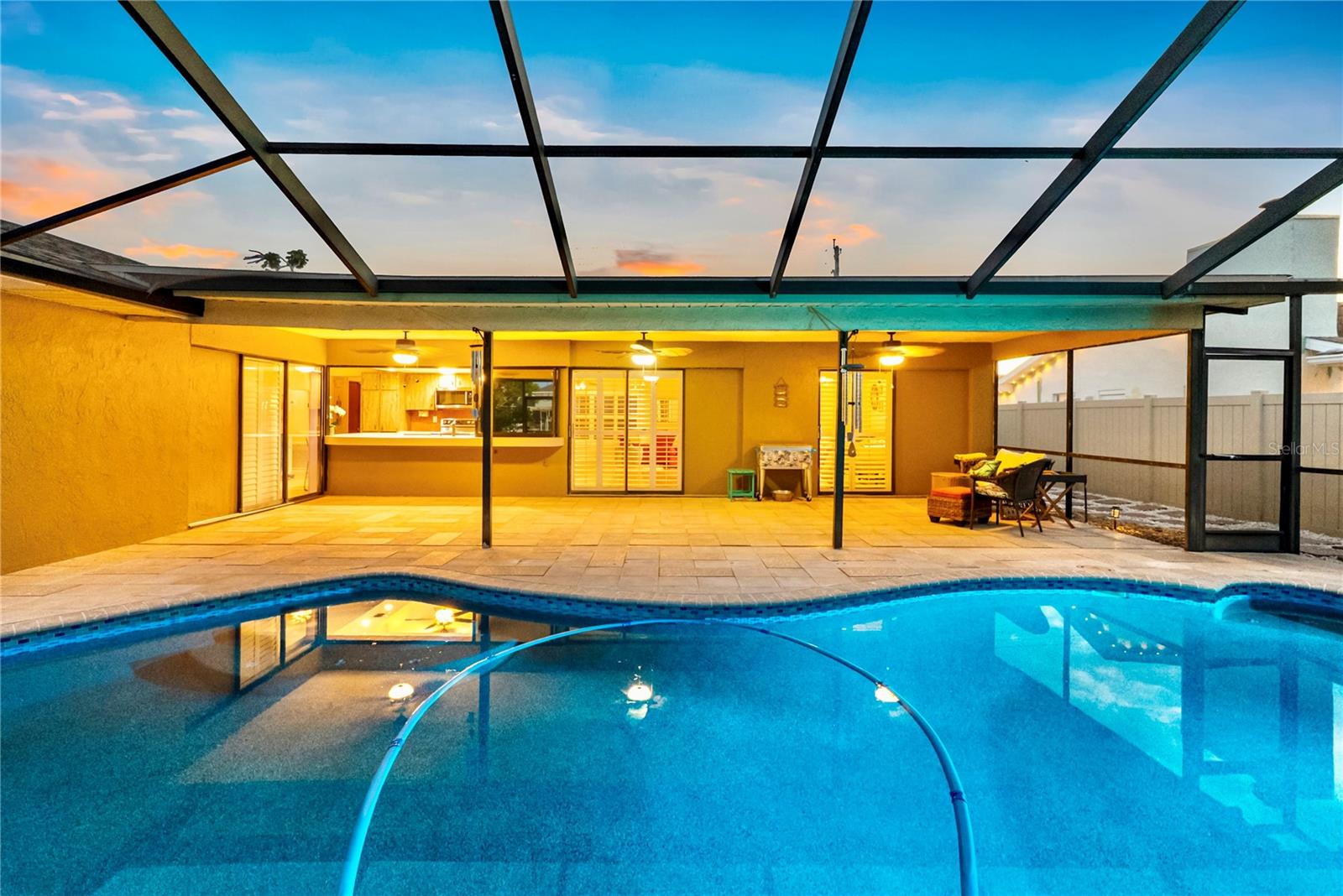 A RESUB OF PT OF APOLLO BEAC - Residential