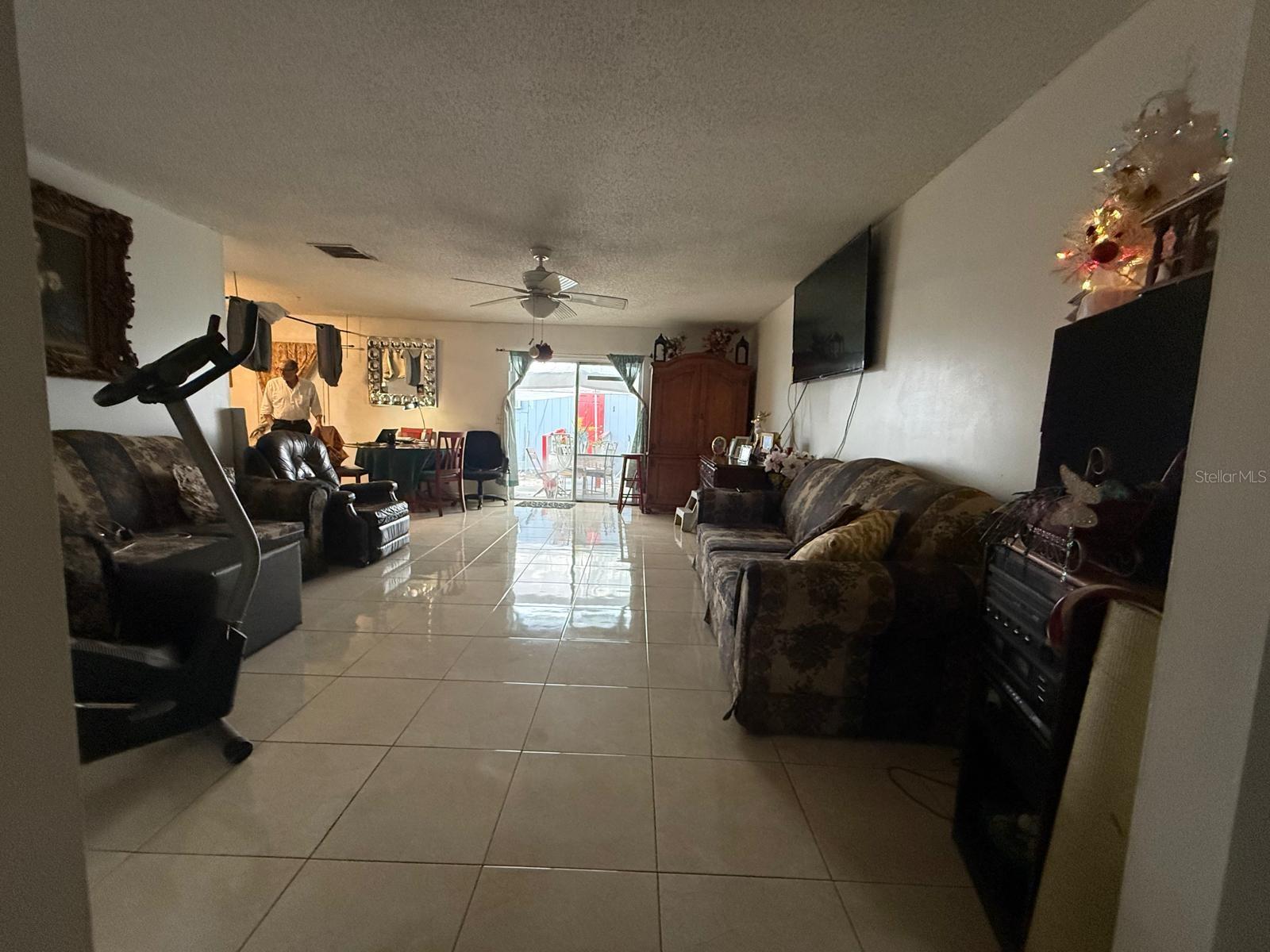 SOUTH POINTE - Residential