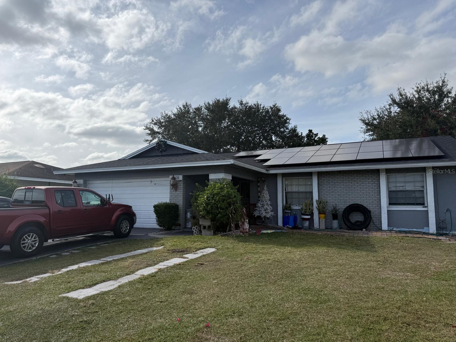 SOUTH POINTE - Residential