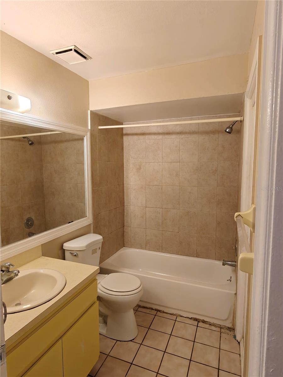 SAWGRASS ACRES SUB - Residential Income