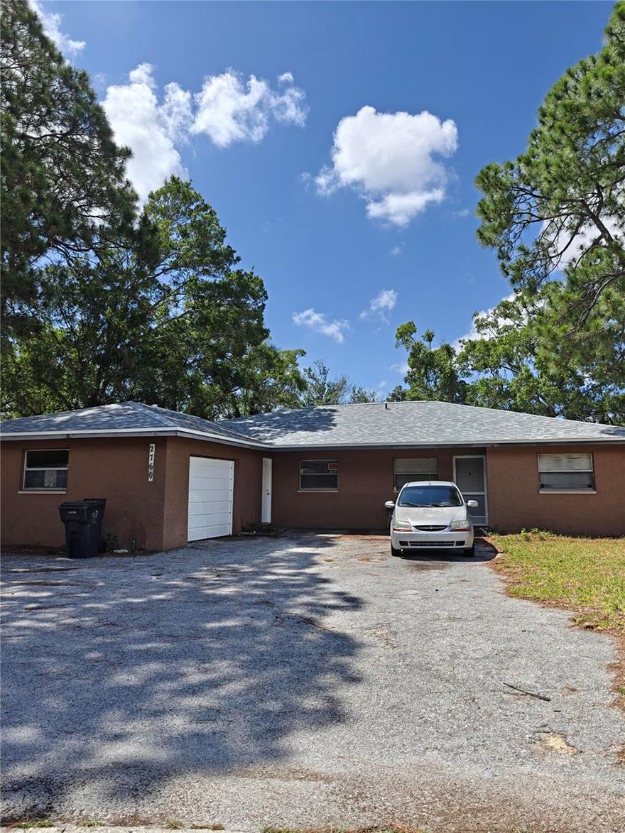 New Roof just installed on this concrete block duplex was built in 1983, conveniently located between I-275 & US 19. Unit A is a 4/2/1, 1375 sf. AC, water heater, electrical panel were new in 2019. Unit B is a 3/1 940 sf, new AC in 2022. Leased $2100, expires 12/26. Unit A has laundry in the garage, and unit B has an inside laundry room. 2 separate water and electric meters, tenants pay for all utilities, 5 parking spaces, NO flood zone.

Live in Unit A while correcting $2100 monthly rent on Unit B. Don’t disturb tenant in Unit B