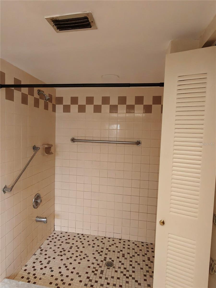 SAWGRASS ACRES SUB - Residential Income