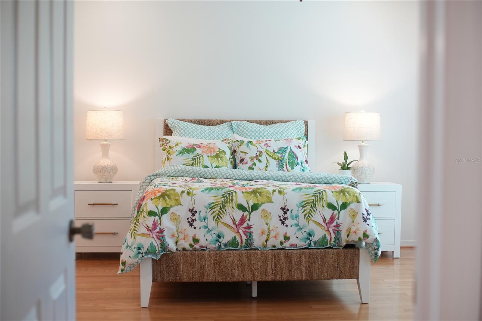 TEALWOOD VILLAS - Residential