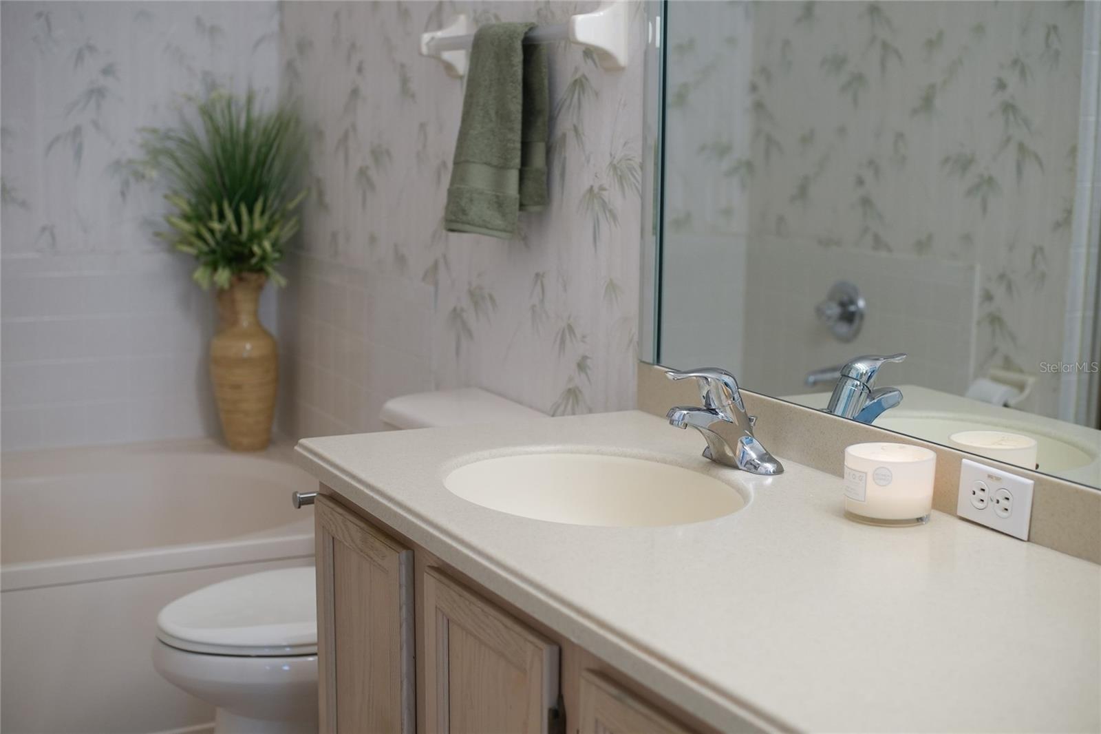 TEALWOOD VILLAS - Residential