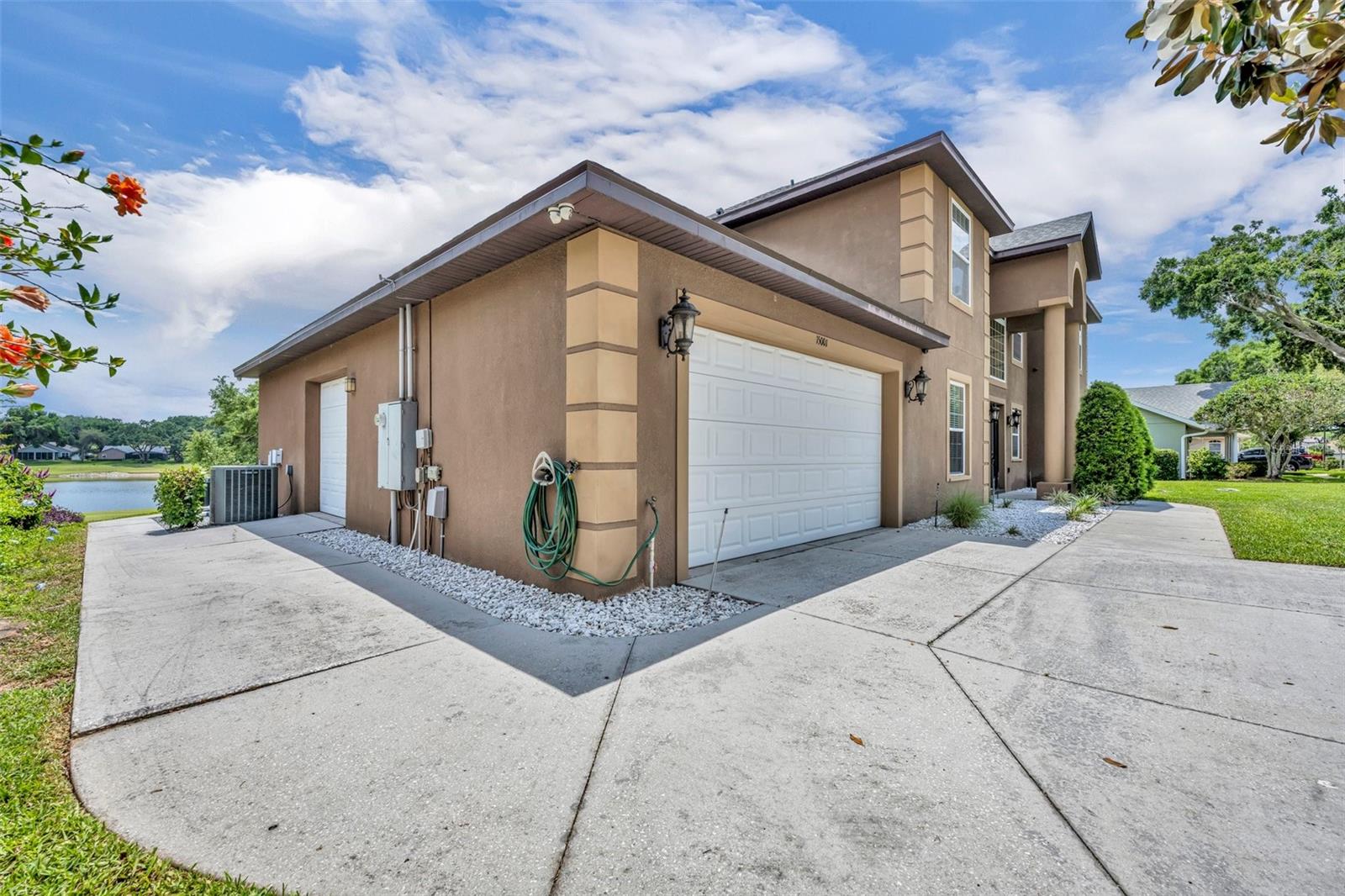 VILLAGE GREEN - Residential