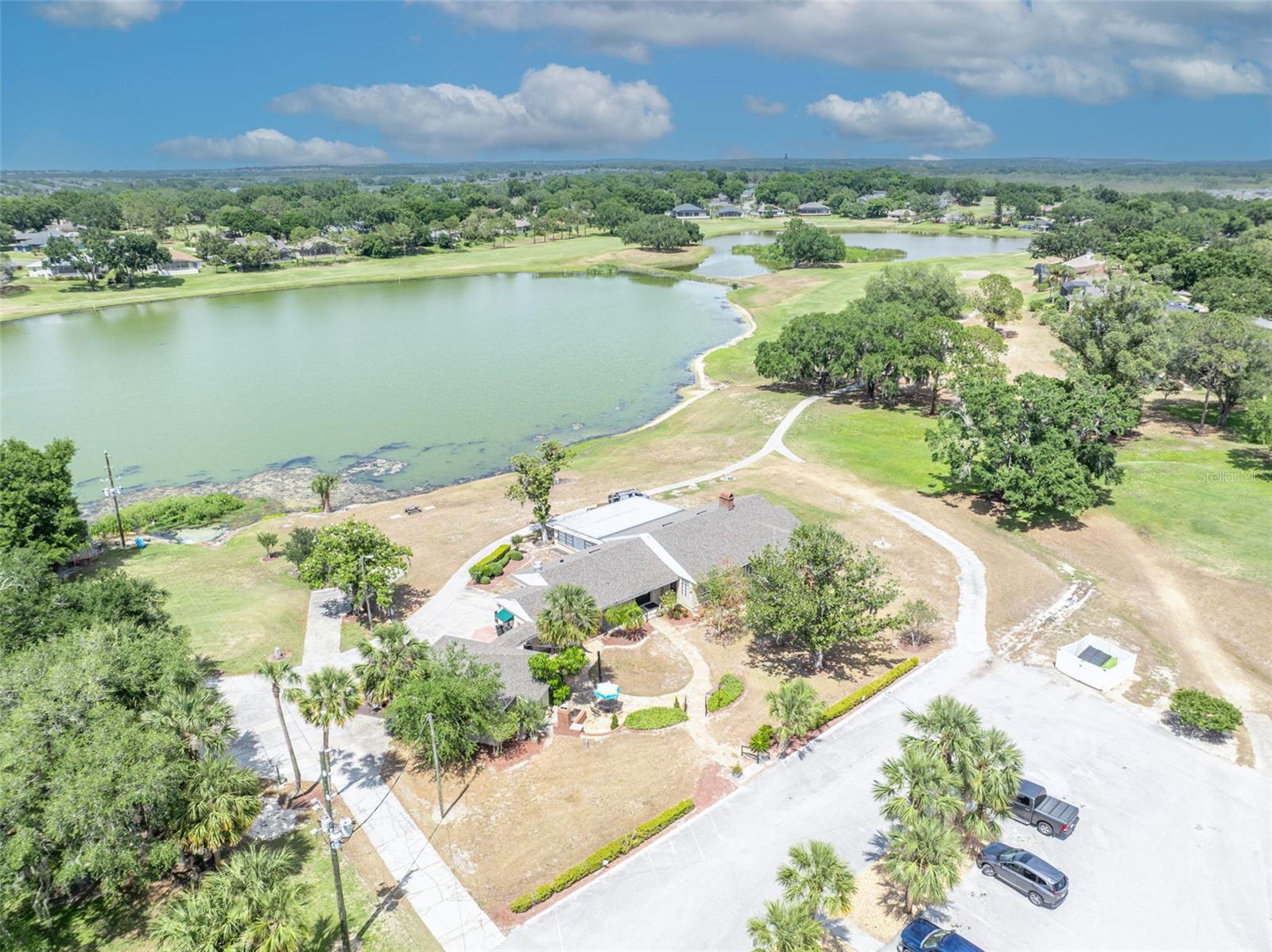 VILLAGE GREEN - Residential